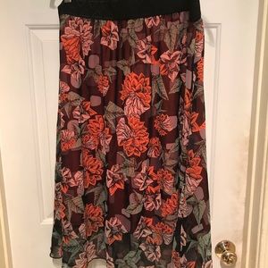 Rose Lularoe Lola skirt NWOT